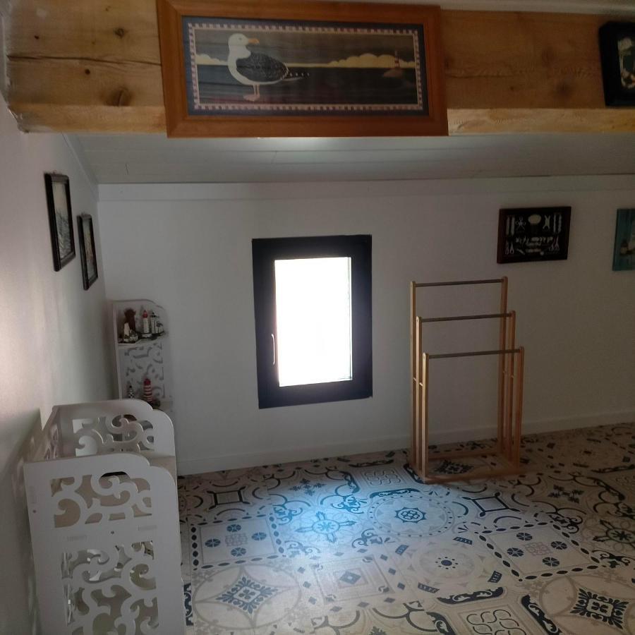 Holiday home Alaric Lodge: Champetre Avec Parking Prive. Comigne