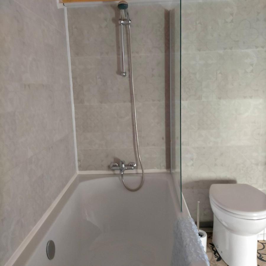 Alaric Lodge: Champetre Avec Parking Prive. Holiday home