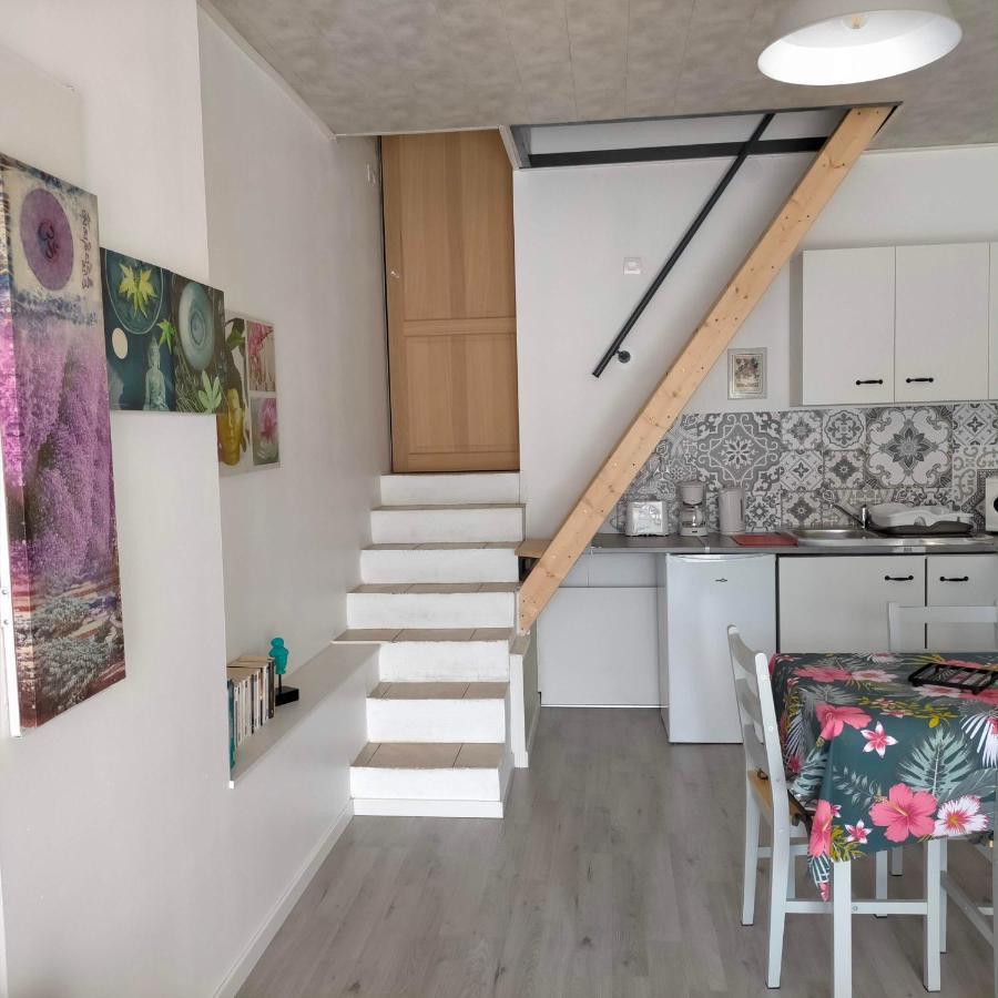 Alaric Lodge: Champetre Avec Parking Prive. Comigne